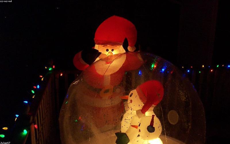 Seasonal decoration installation